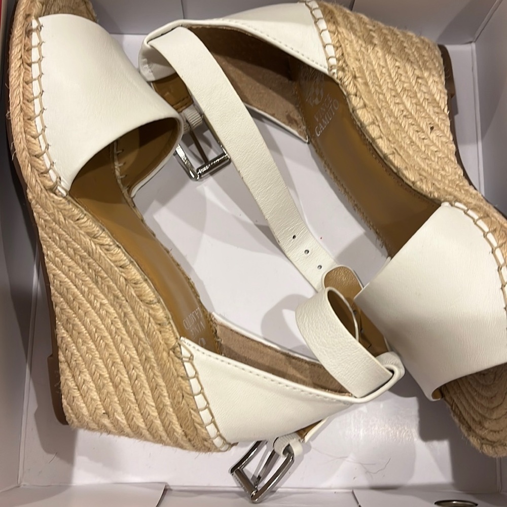 White espadrilles mint condition